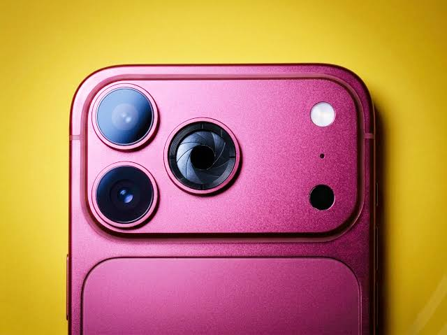 câmera principal de 48 MP com abertura variável do iPhone 18 Pro